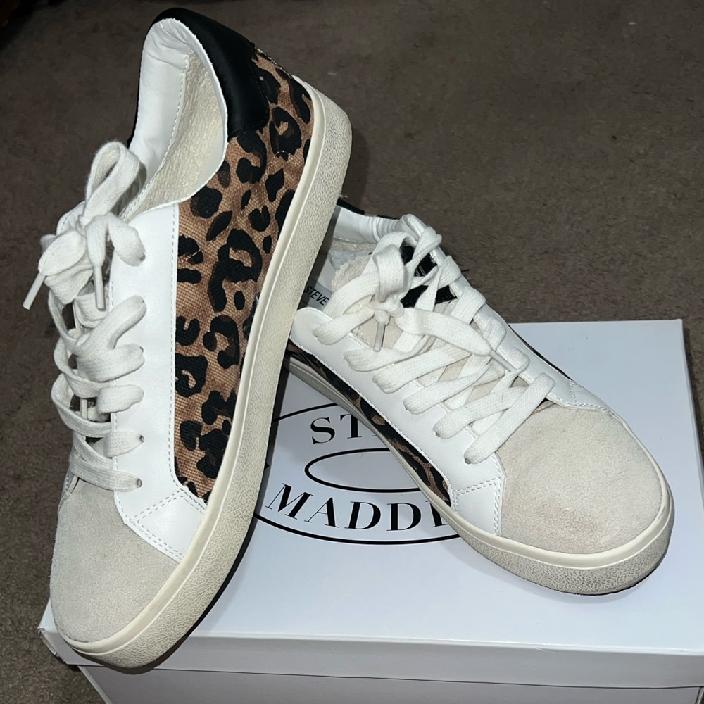 Steve Madden sneakers